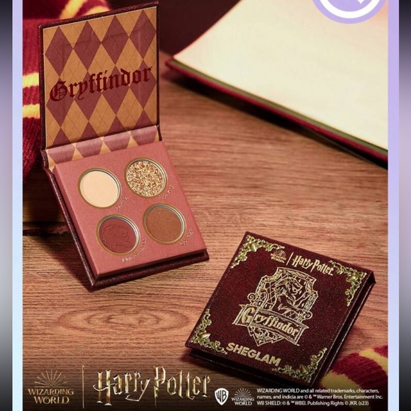 $10 HARRY POTTER EYESHADOW PALETTE. NEW. $10 IF BUNDLED - Picture 1 of 14